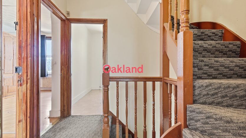 4 Bedroom  For Sale in Brisbane Road, Ilford, IG1 