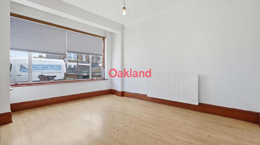 4 Bedroom  For Sale in Brisbane Road, Ilford, IG1 