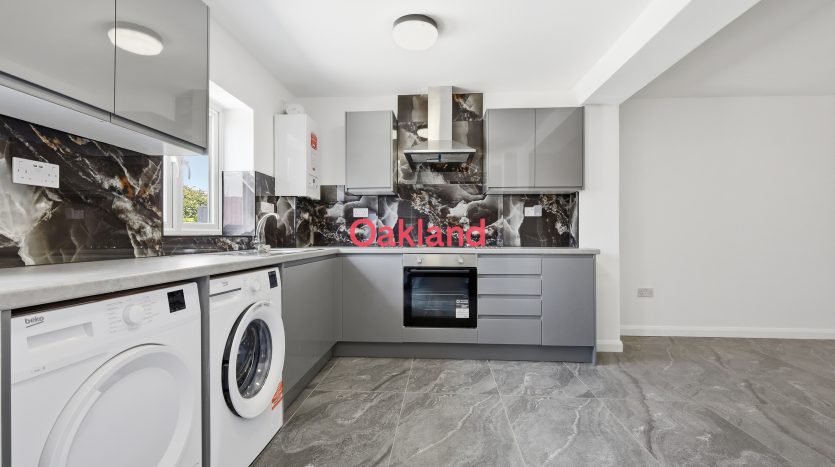 3 Bedroom  To Rent in Woodcote Avenue, Hornchurch, RM12