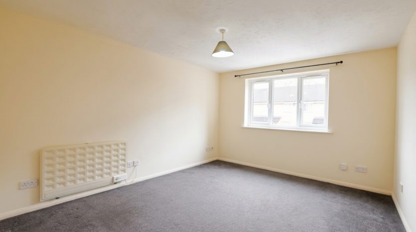 1 Bedroom  To Rent in Fenman Gardens, Ilford, IG3 