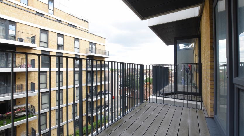 1 Bedroom  To Rent in Flat 508, Ilford, IG1 