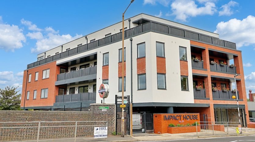 2 Bedroom  To Rent in Impact House 181-185 High Road, Chigwell, IG7 