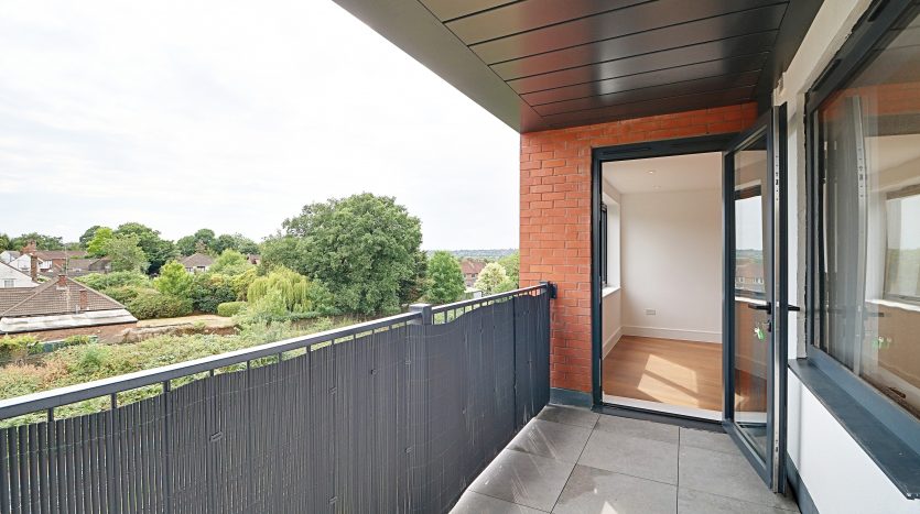 2 Bedroom  To Rent in Impact House 181-185 High Road, Chigwell, IG7 