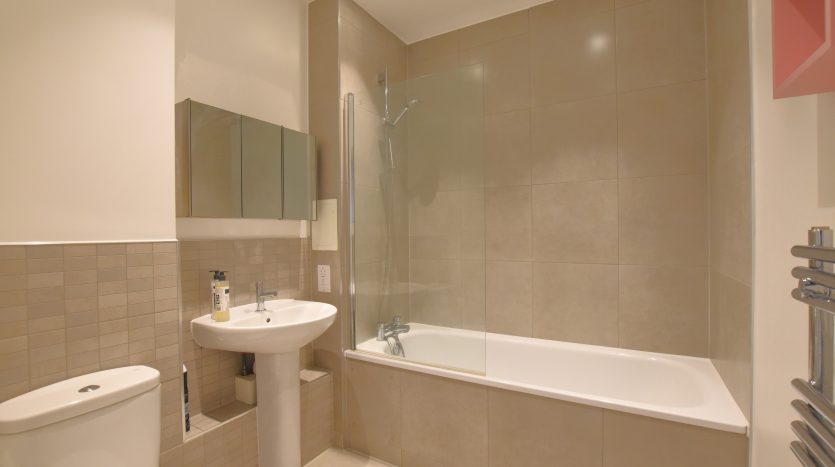1 Bedroom  To Rent in Flat 508, Ilford, IG1 