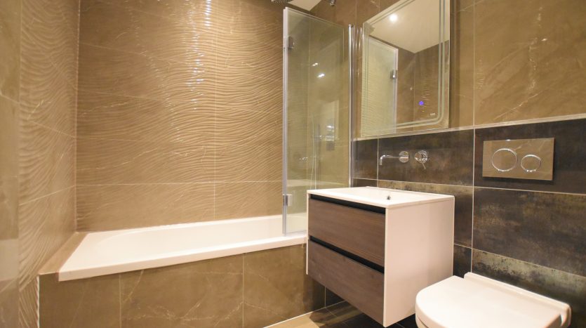 2 Bedroom  To Rent in Impact House 181-185 High Road, Chigwell, IG7 