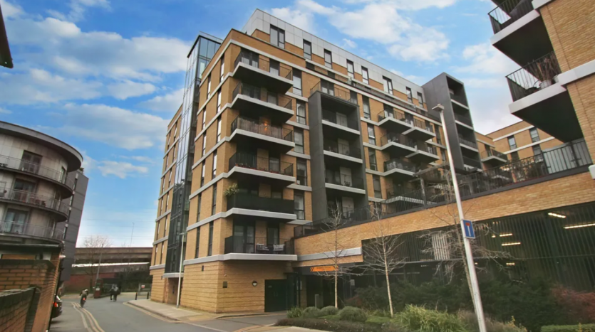 1 Bedroom  To Rent in Flat 508, Ilford, IG1 