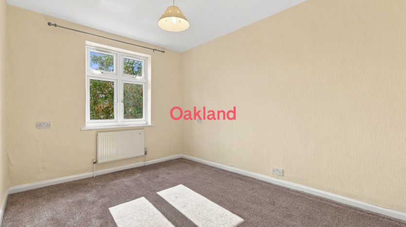 3 Bedroom End of Terrace House To Rent in Sherwood Road, Ilford, IG6 