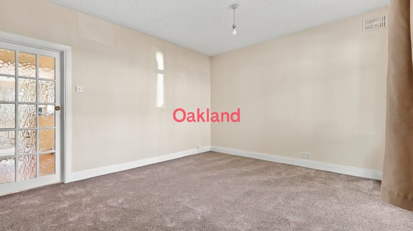 3 Bedroom End of Terrace House To Rent in Sherwood Road, Ilford, IG6 