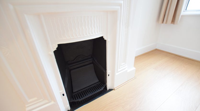 2 Bedroom  To Rent in Netley Road, Ilford, IG2 